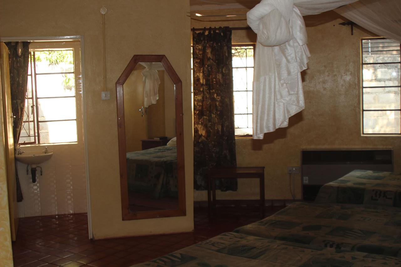 Mosi-Ua-Tunya Lodge Victoria Falls Exterior foto
