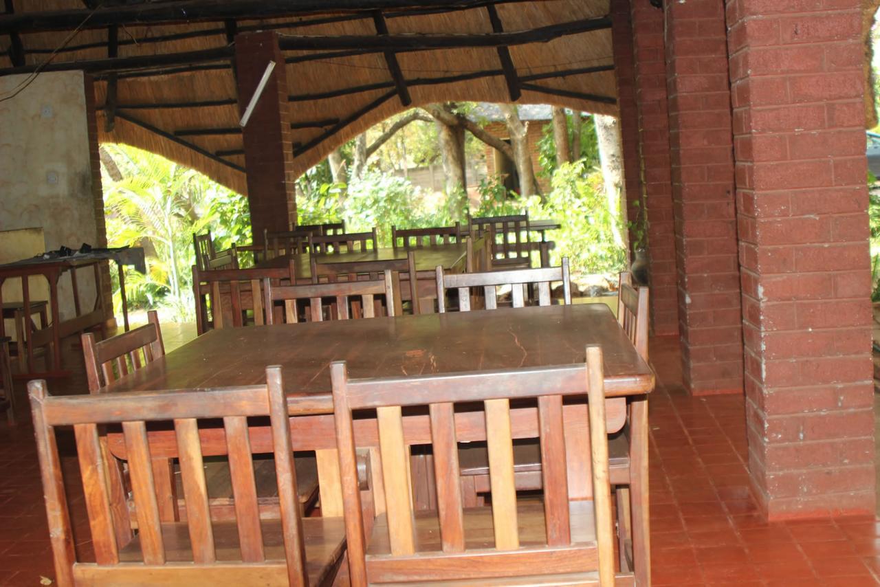 Mosi-Ua-Tunya Lodge Victoria Falls Exterior foto