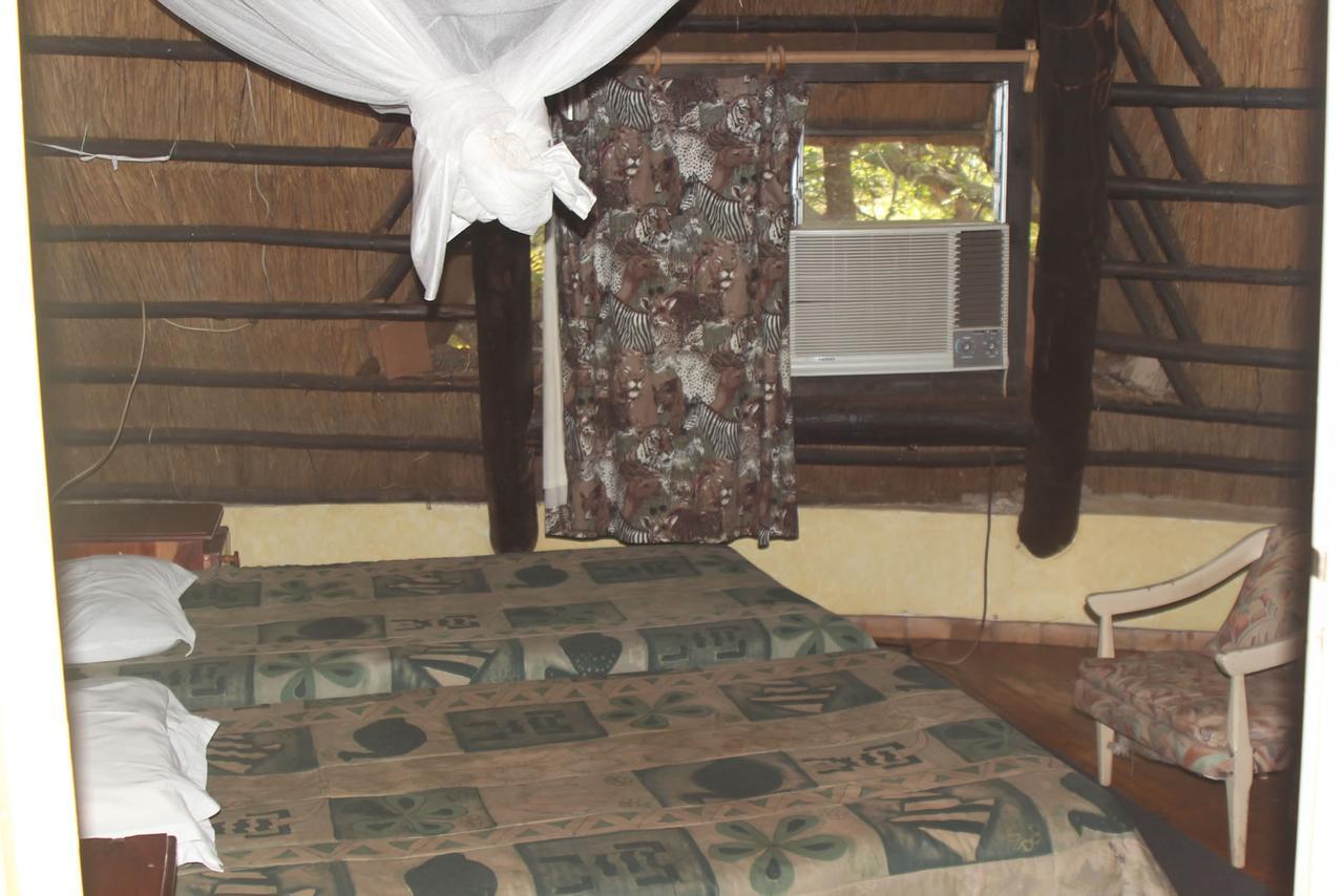 Mosi-Ua-Tunya Lodge Victoria Falls Exterior foto