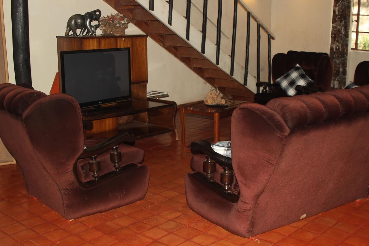 Mosi-Ua-Tunya Lodge Victoria Falls Exterior foto